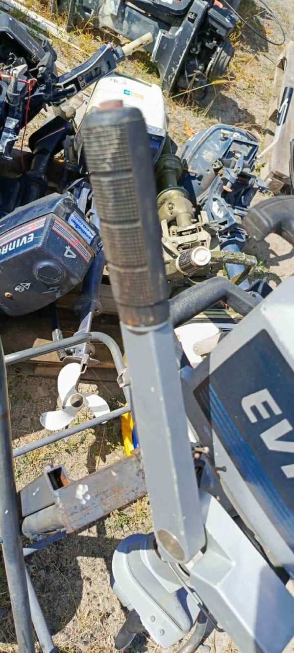Evinrude 4KM 2T cały na części (rumpel)