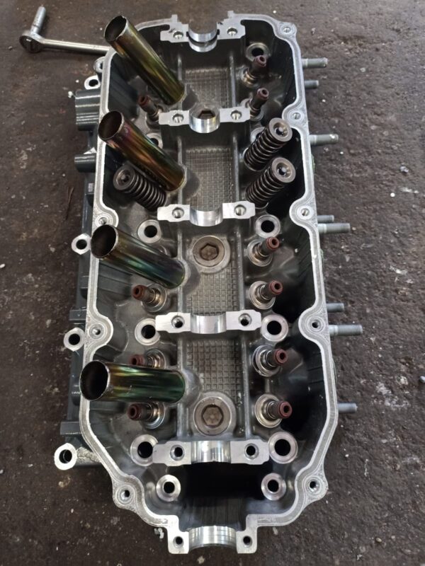 Głowica Silnika Honda BF 130 four stroke