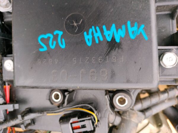 Komputer moduł do  silnika zaburtowego Yamaha 225KM