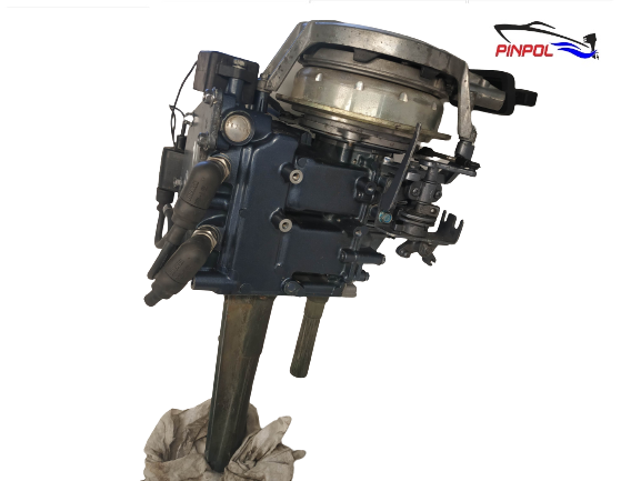 silnik YAMAHA 8 KM kompletna główka