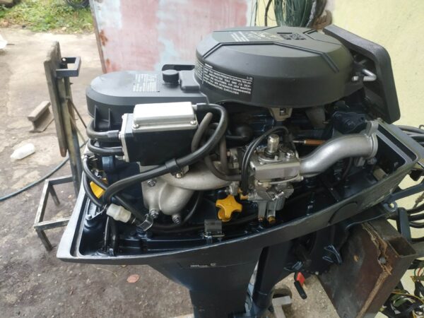 Silnik zaburtowy Yamaha 8 KM 4 Stroke Czapa nr.10