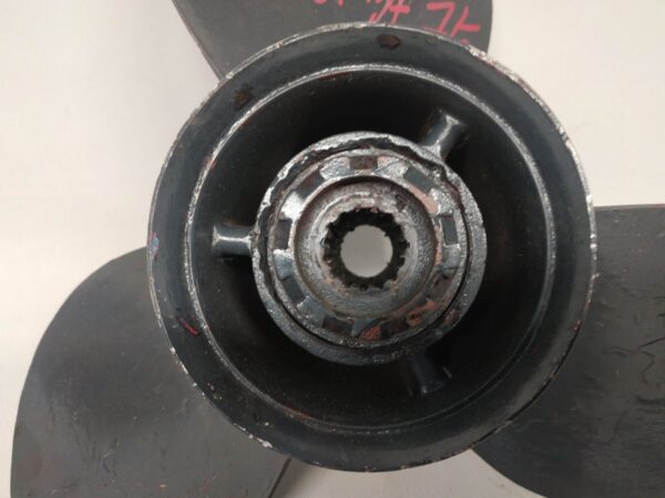 Śruba napędowa Honda BF 75-130 13 3/4 X 15 nr.132