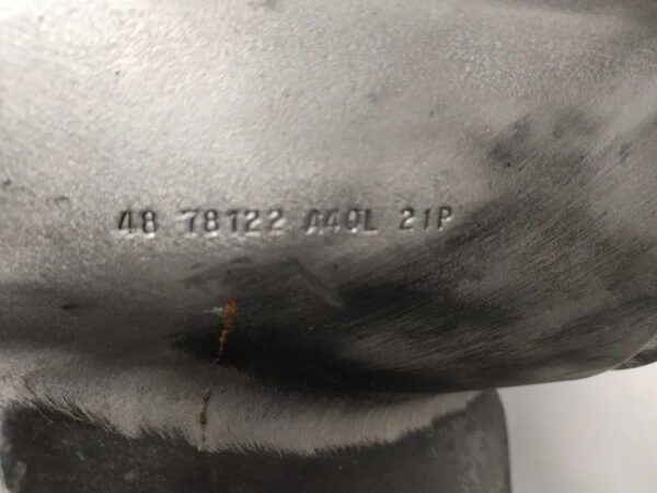 Śruba napędowa YAMAHA HONDA SUZUKI 13,3/4X21 nr.66